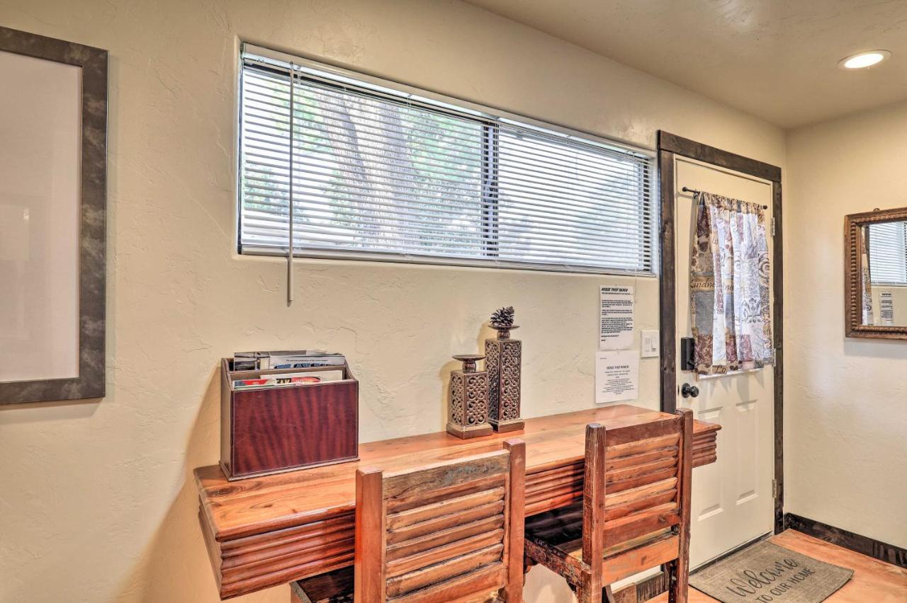 Pet-Friendly Tucson Casita Shared Hot Tub And Porchヴィラ エクステリア 写真