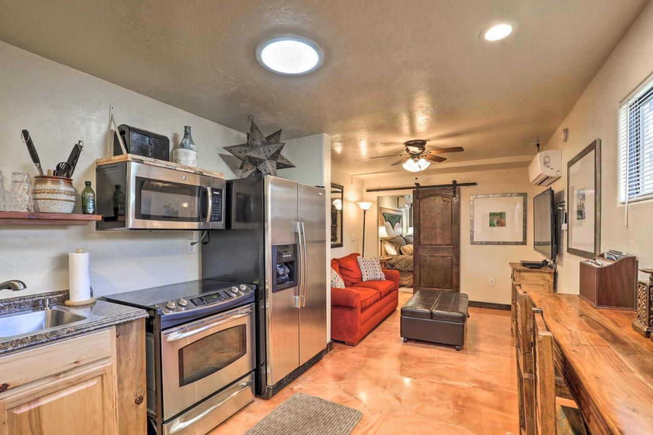 Pet-Friendly Tucson Casita Shared Hot Tub And Porchヴィラ エクステリア 写真